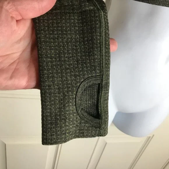 Gymshark Women's Cropped Long Sleeve Thumbhole Athletic Top Green ~ Size XS - Picture 3 of 7